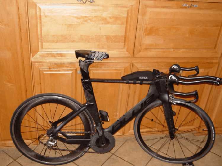 Brian Manners - Blue tri bike